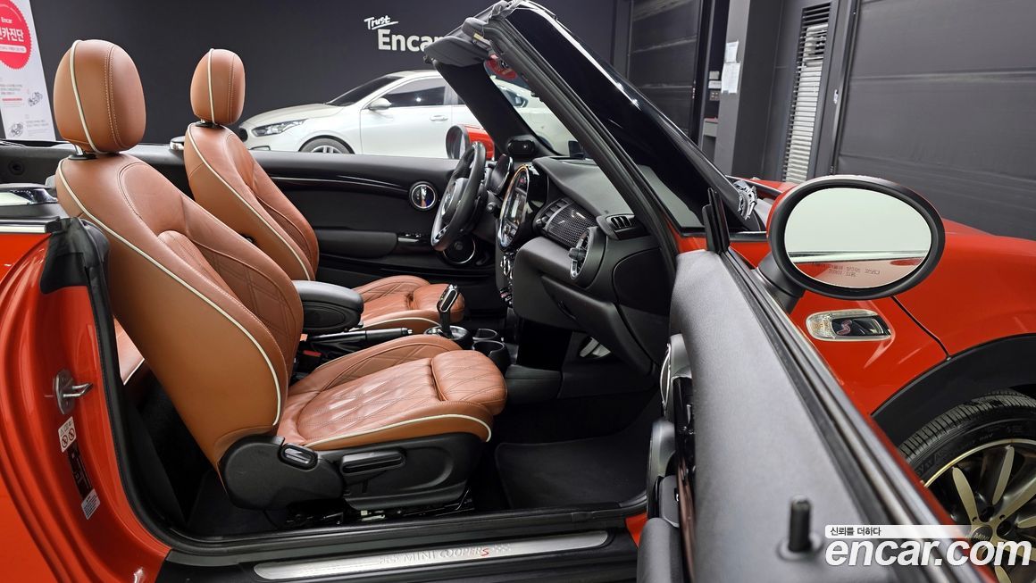 Mini Cooper Convertible 2021