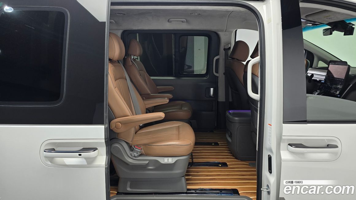 Hyundai Staria 2023