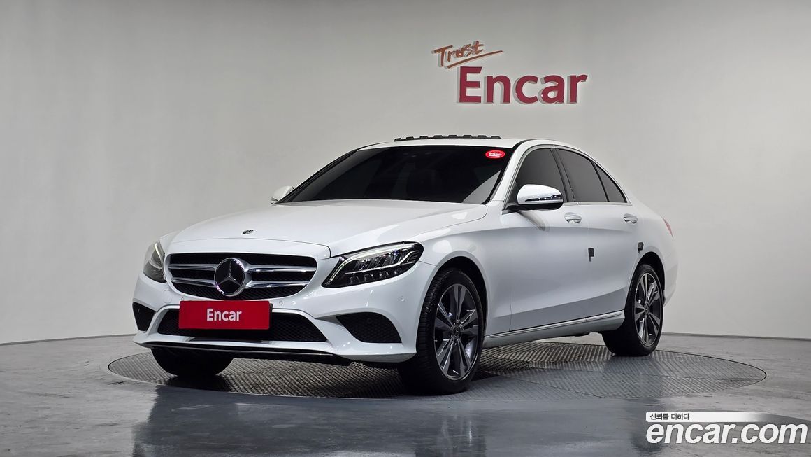 Mercedes-Benz C-Class 2021