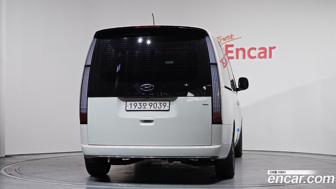 Hyundai Staria 2022