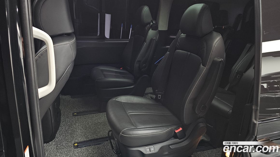 Hyundai Staria 2022
