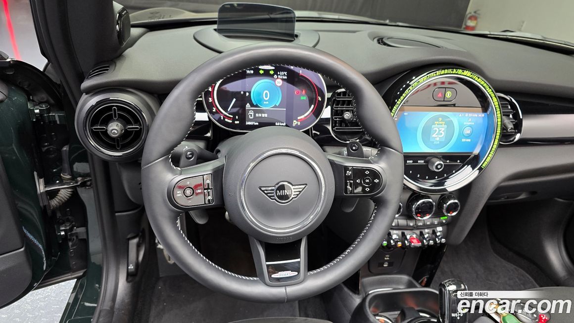 Mini Cooper Convertible 2024