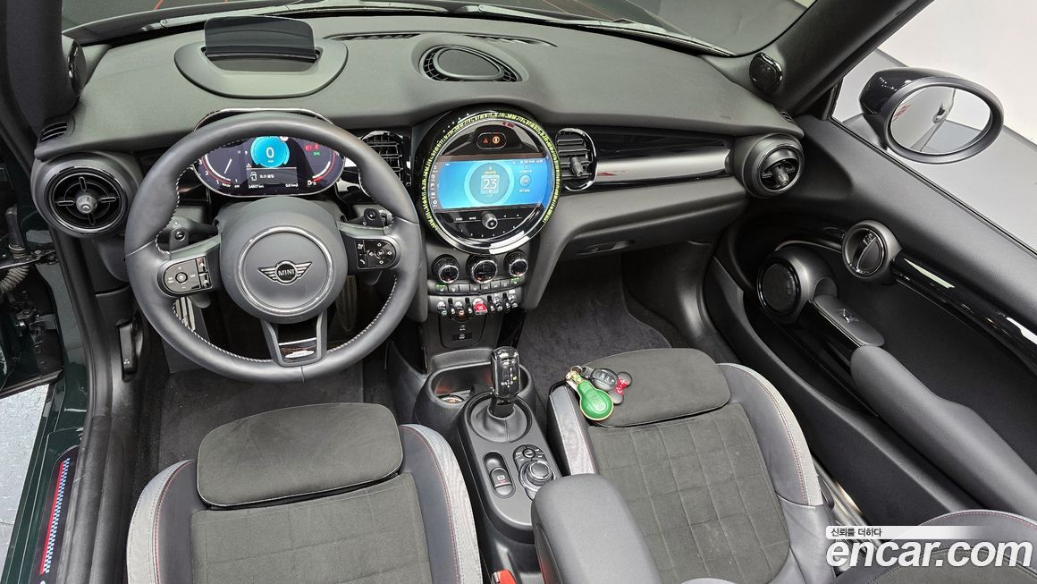 Mini Cooper Convertible 2024