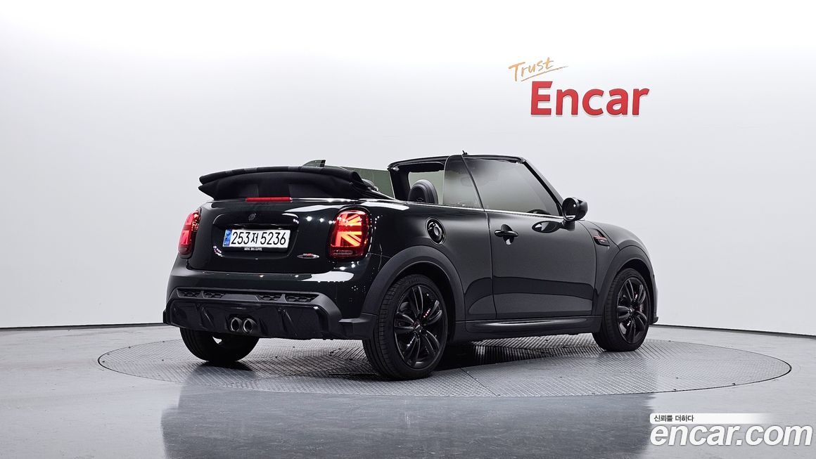 Mini Cooper Convertible 2024