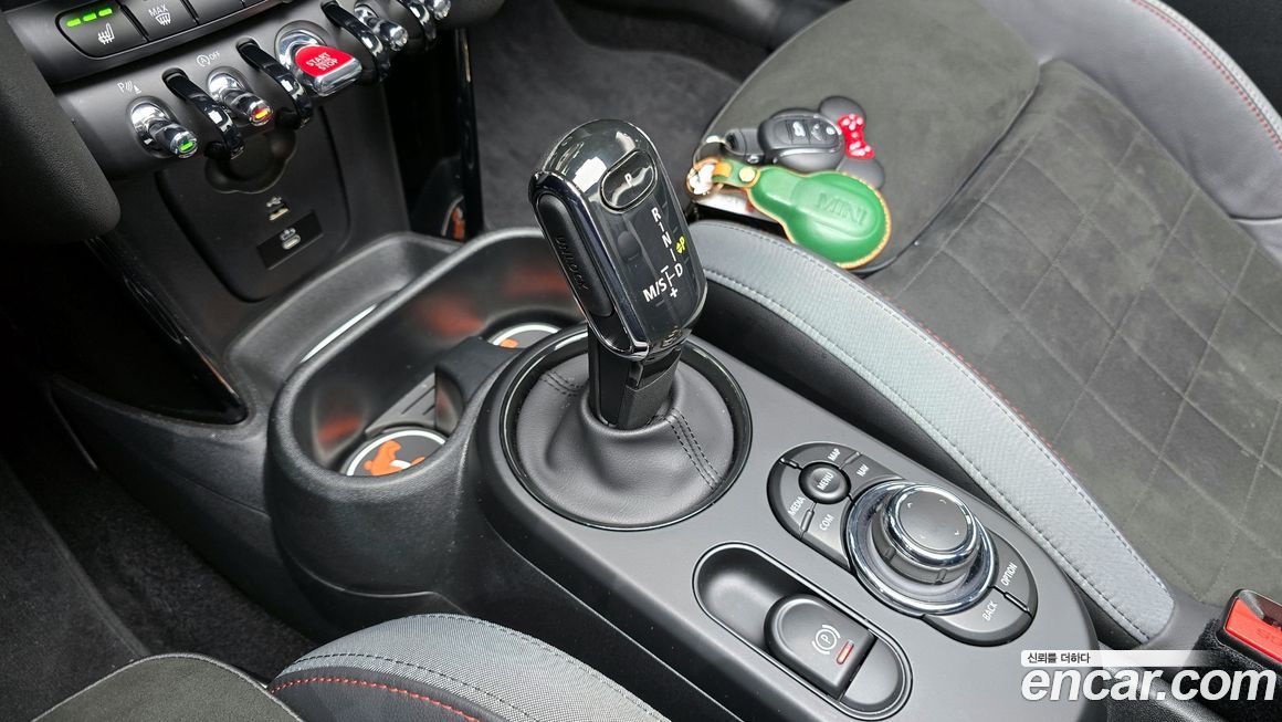 Mini Cooper Convertible 2024