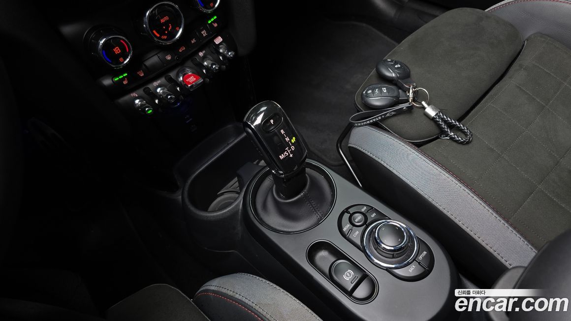 Mini Cooper Convertible 2024