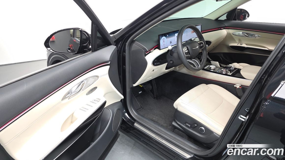 Genesis GV70 2025