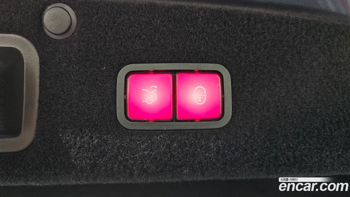 Mercedes-Benz S-Class 2020