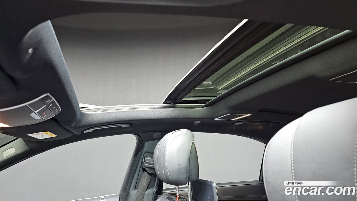 Mercedes-Benz S-Class 2020