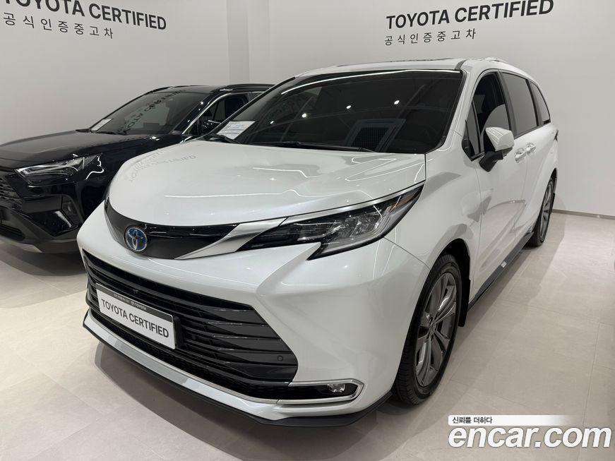 Toyota Sienna 2025
