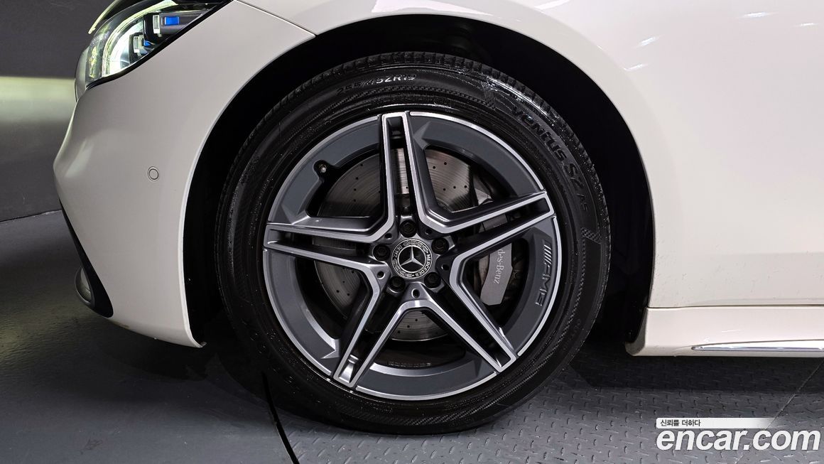 Mercedes-Benz S-Class 2022