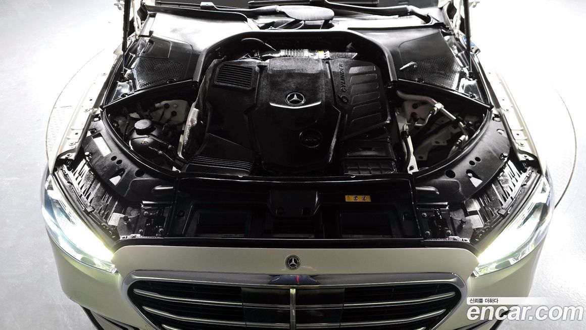 Mercedes-Benz S-Class 2022