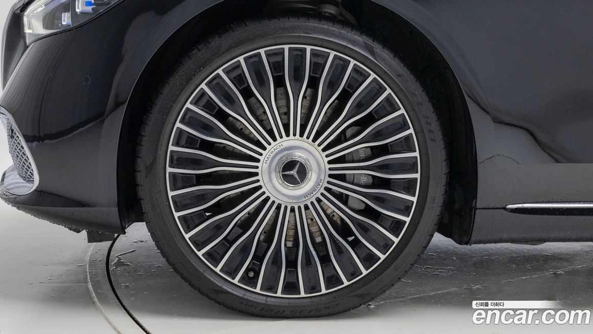 Mercedes-Benz S-Class 2023