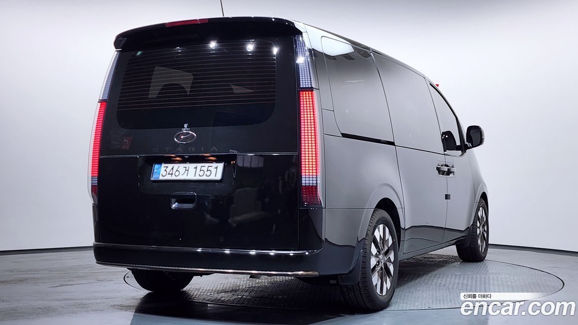 Hyundai Staria 2022