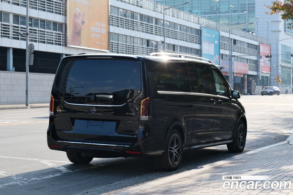 Mercedes-Benz V-Class 2025