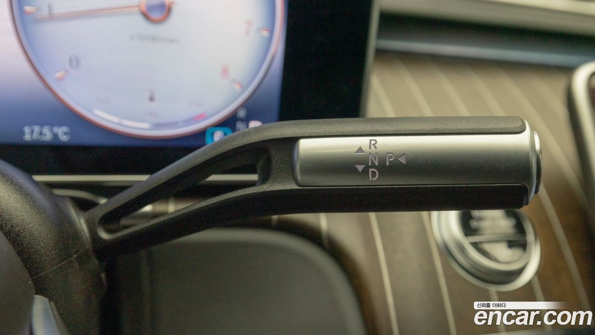 Mercedes-Benz S-Class 2023