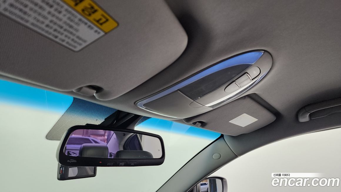 Hyundai Genesis 2012