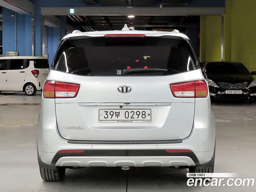 Kia Canival 2015