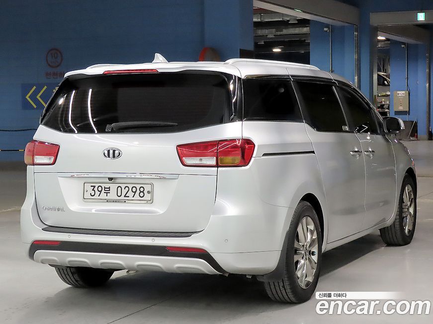 Kia Canival 2015