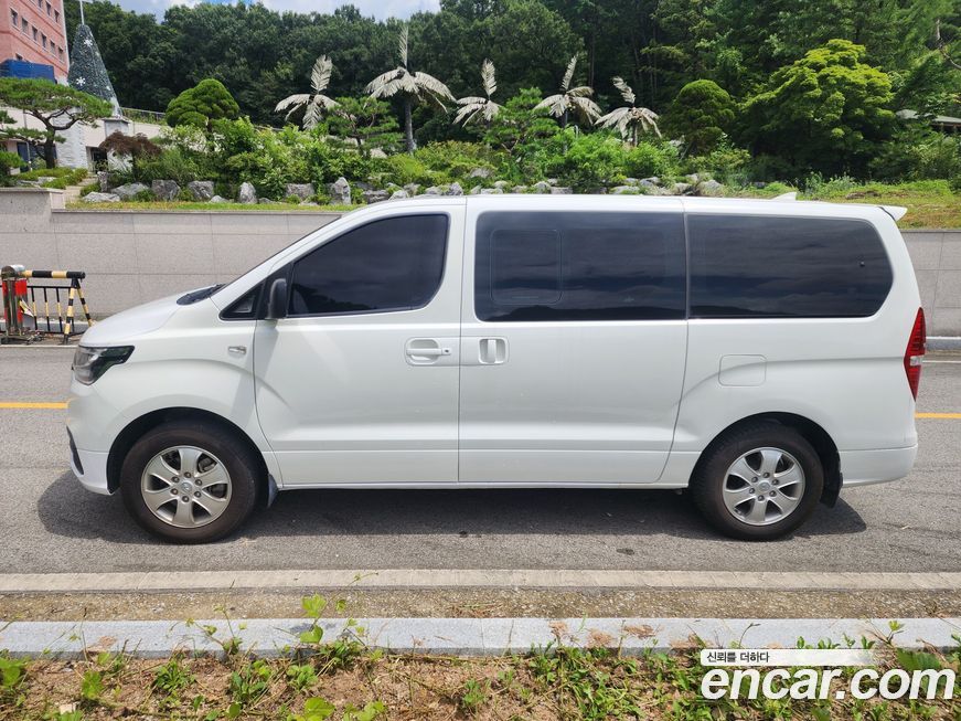 Hyundai Starex 2018