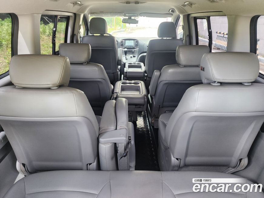 Hyundai Starex 2018