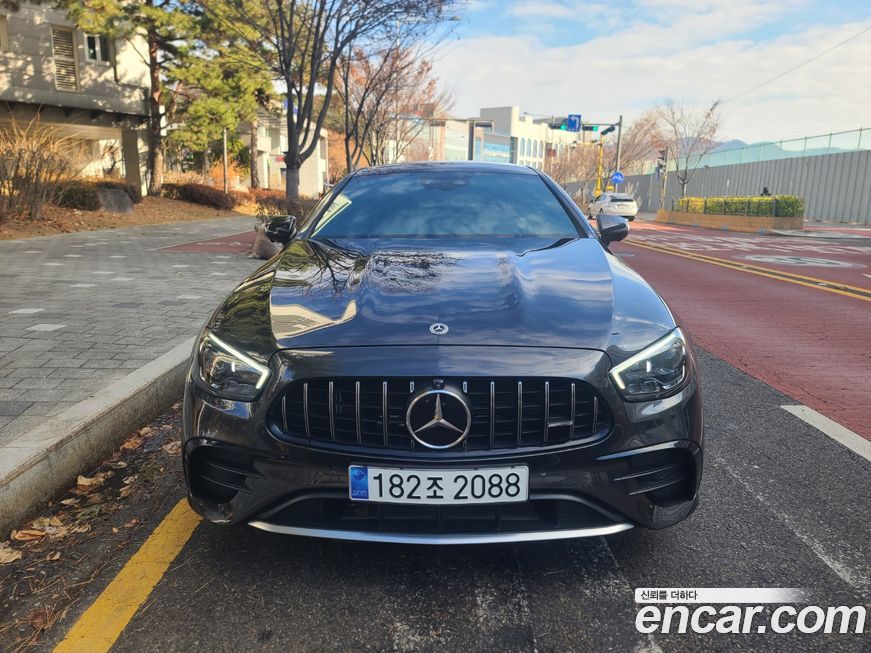 Mercedes-Benz E-Class 2021