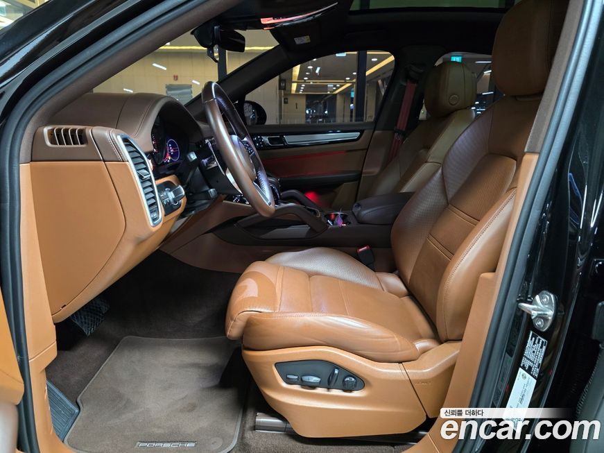 Porsche Cayenne 2023