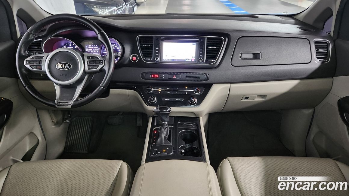 Kia Canival 2016