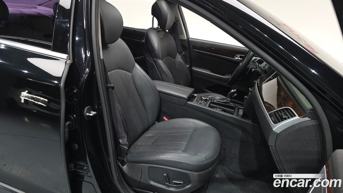 Hyundai Genesis 2015