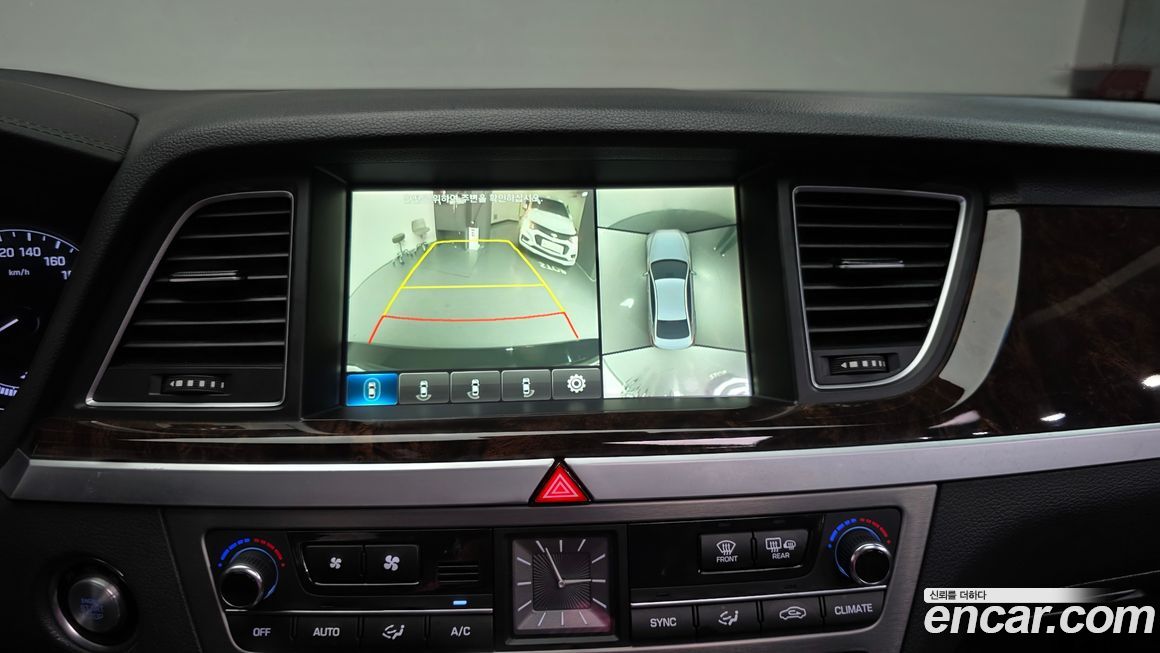 Hyundai Genesis 2015