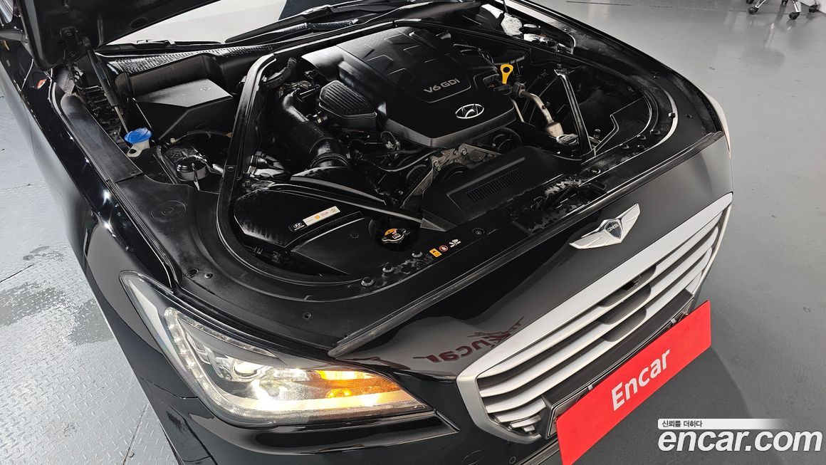 Hyundai Genesis 2015