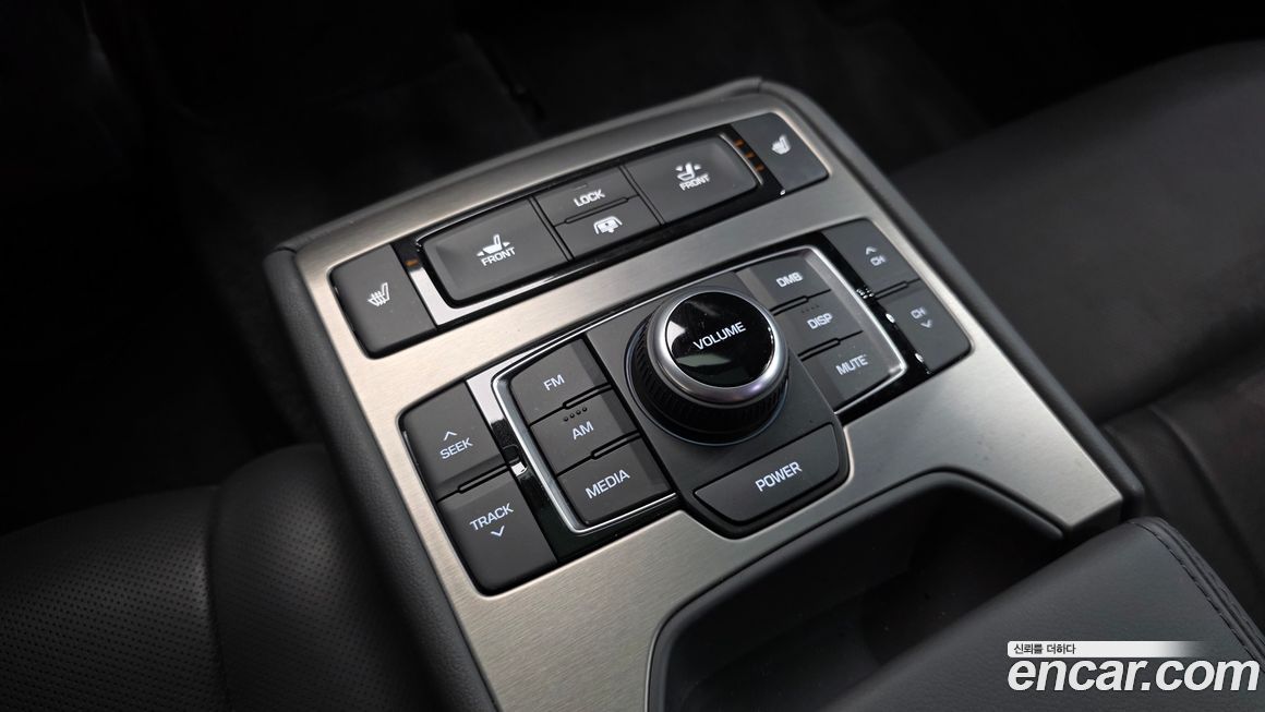 Hyundai Genesis 2015