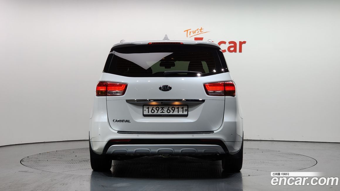 Kia Canival 2016