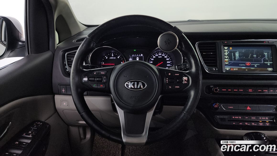 Kia Canival 2016
