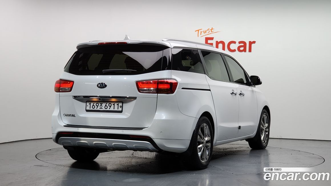 Kia Canival 2016