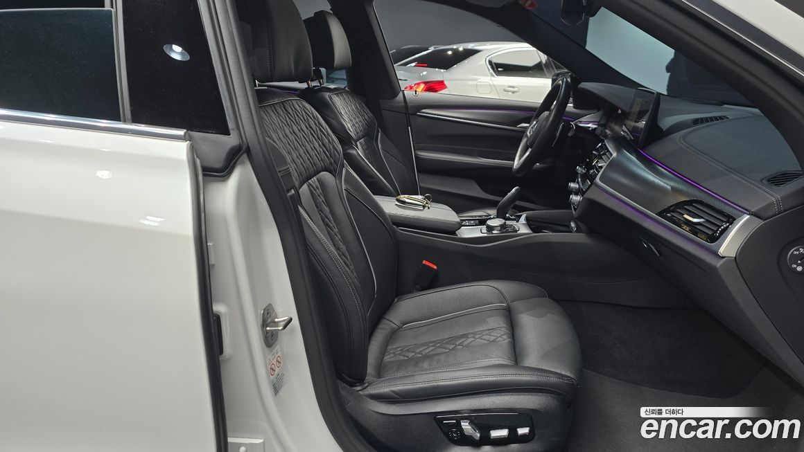 BMW Gran Turismo 2023