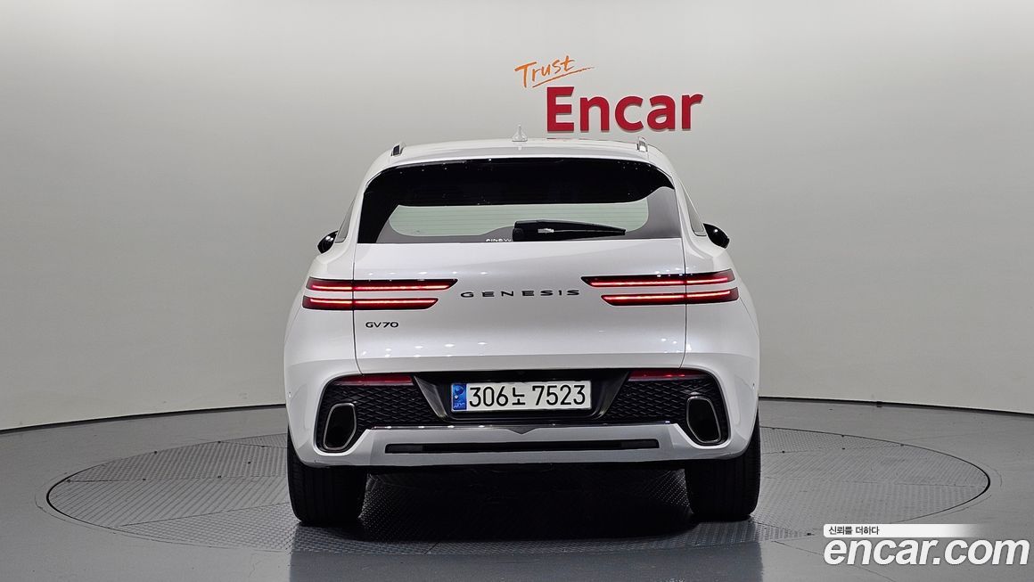 Genesis GV70 2024