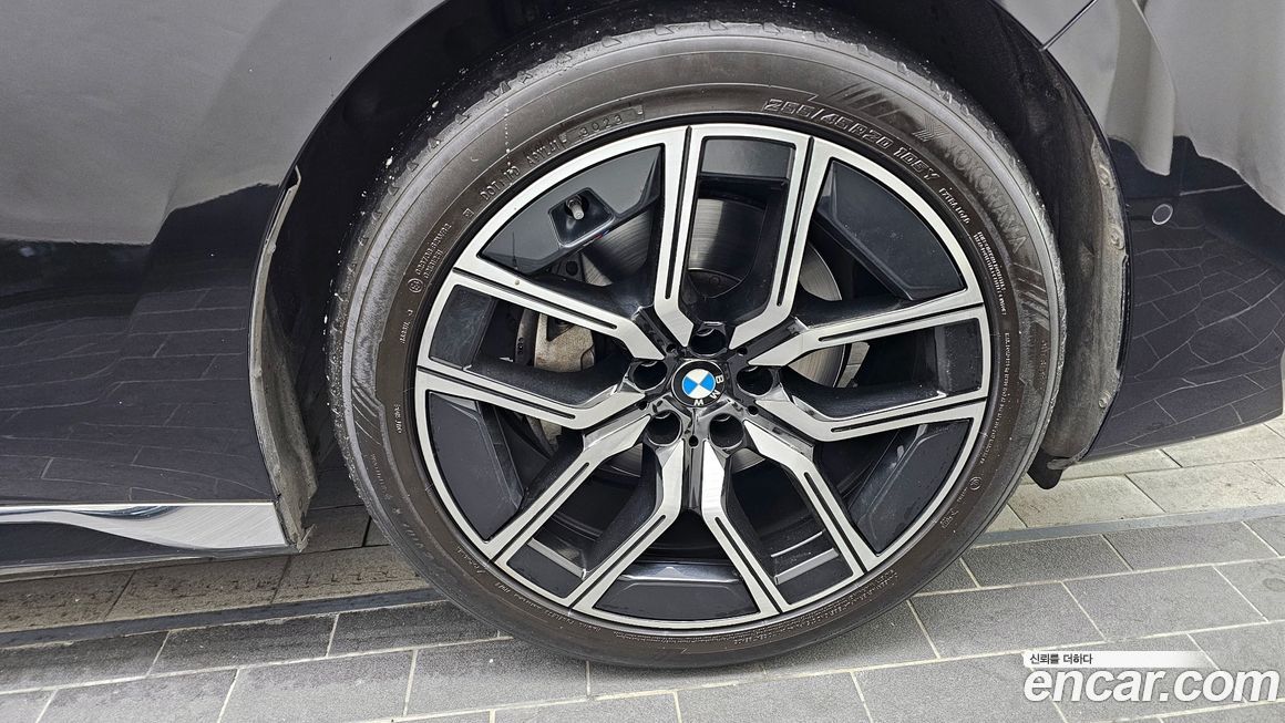 BMW 7-Series 2024