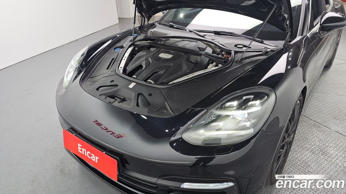 Porsche Panamera 2018