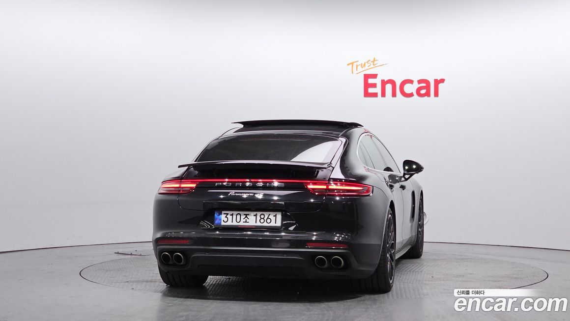 Porsche Panamera 2018