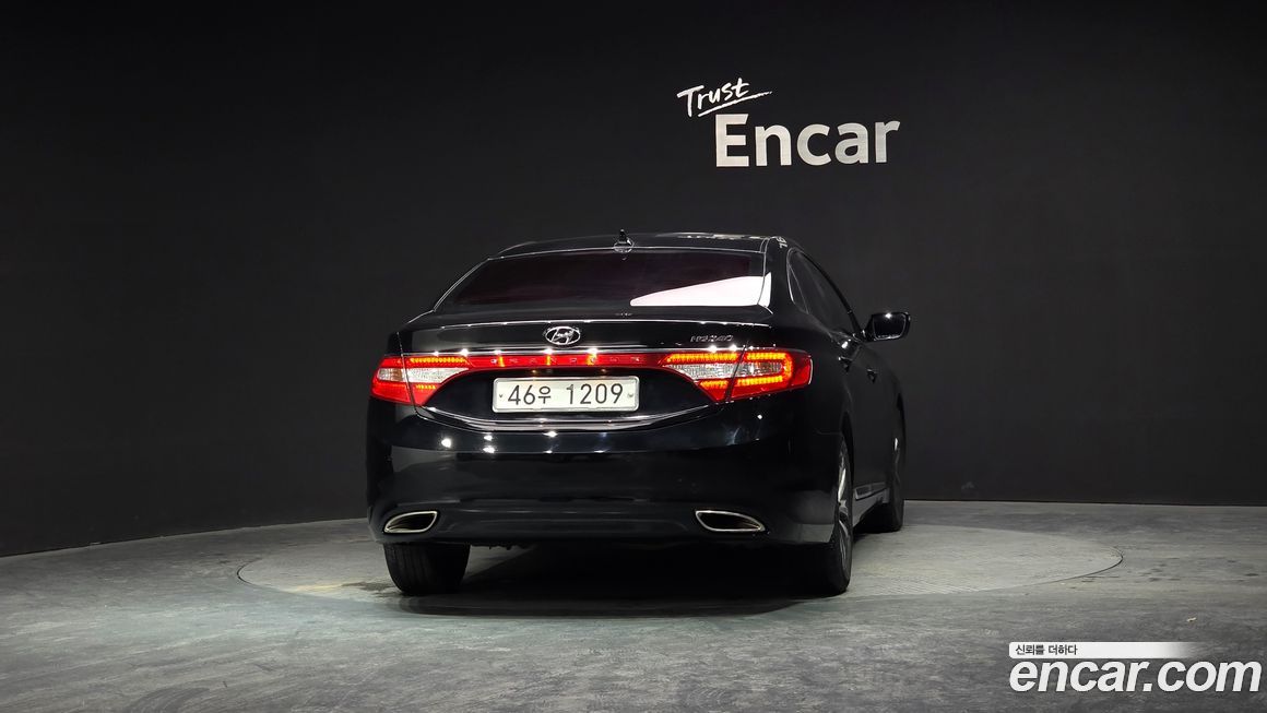 Hyundai Grandeur 2012