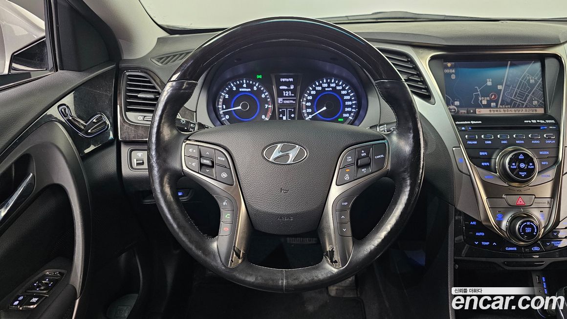 Hyundai Grandeur 2011