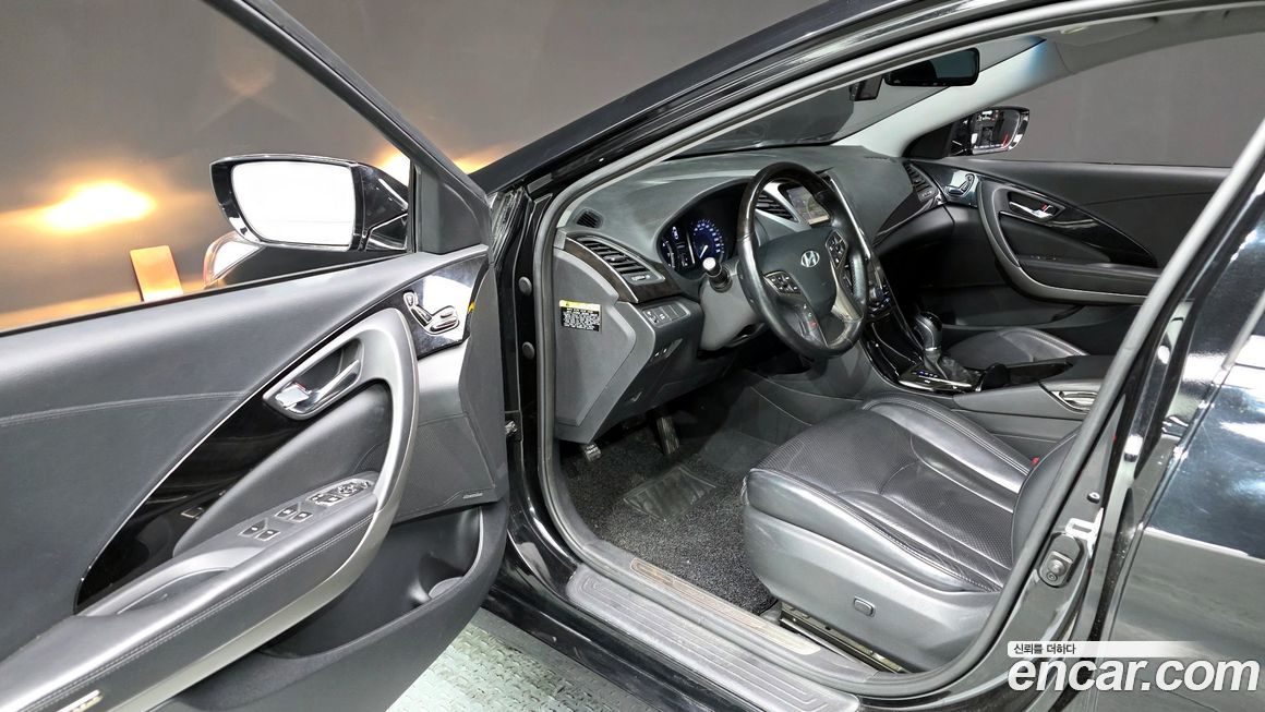 Hyundai Grandeur 2012