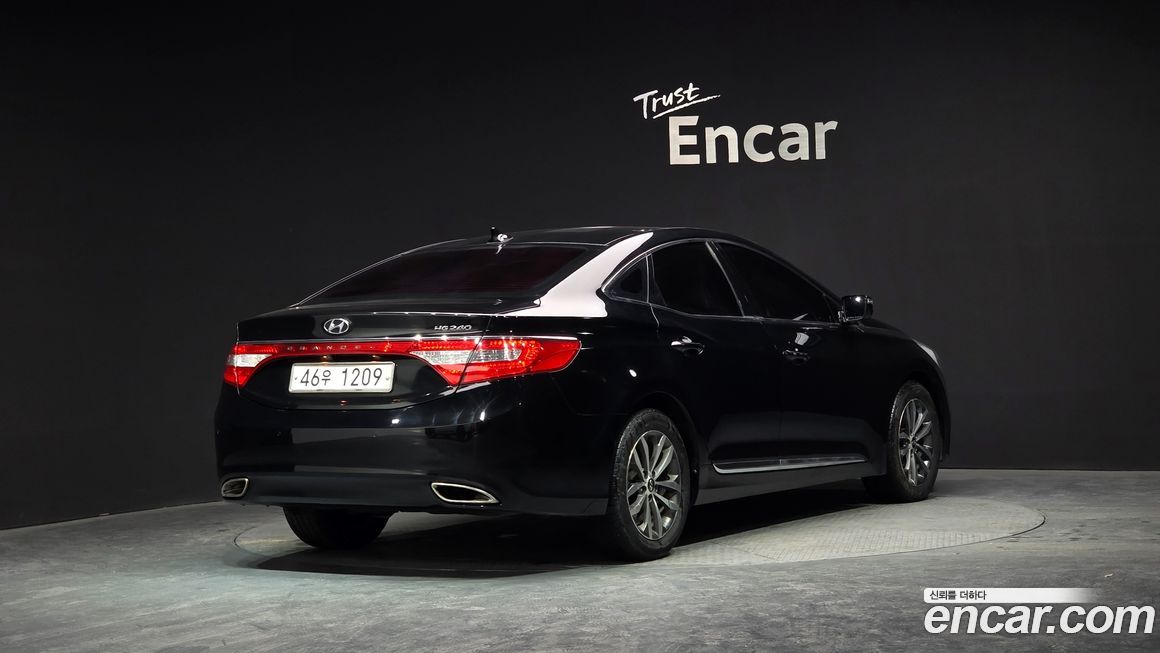 Hyundai Grandeur 2012