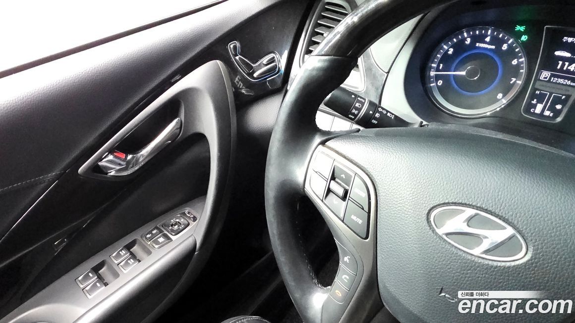 Hyundai Grandeur 2012