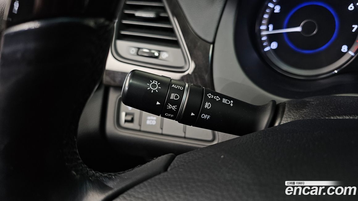 Hyundai Grandeur 2011