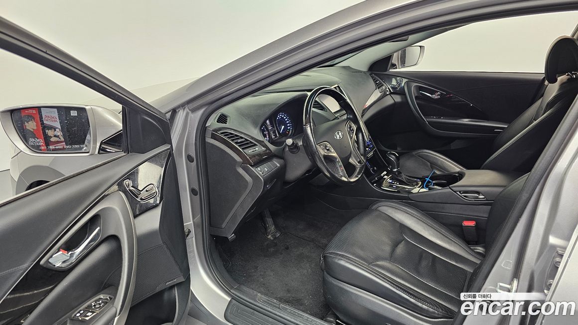 Hyundai Grandeur 2011