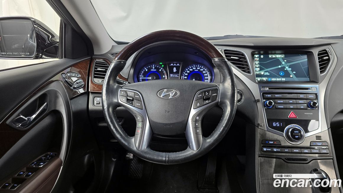Hyundai Grandeur 2016