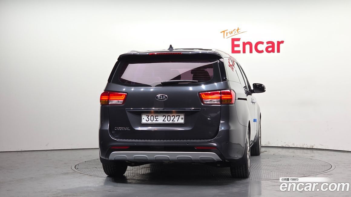 Kia Canival 2015