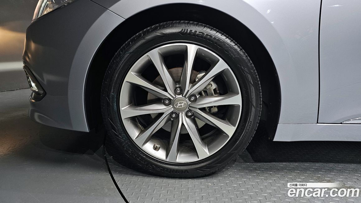 Hyundai Grandeur 2016